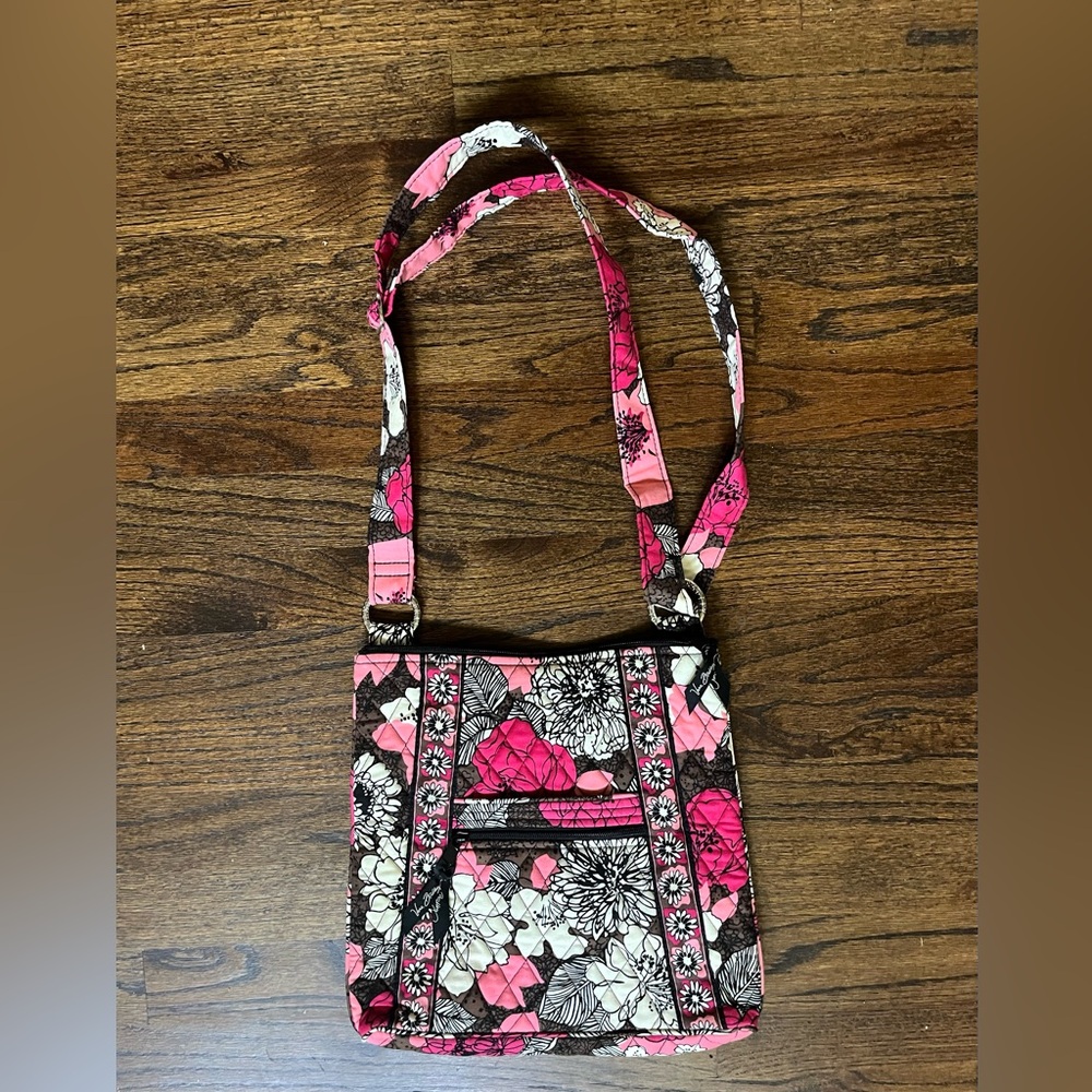 Vera Bradley Retired Hipster in Mocha Rouge